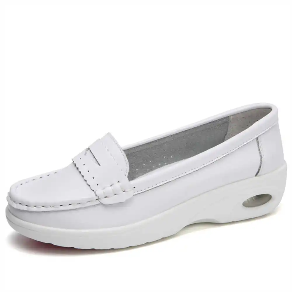 Thick Sole Slipon White Traine - Wedding Supply Store Canada 리뷰 및 가격