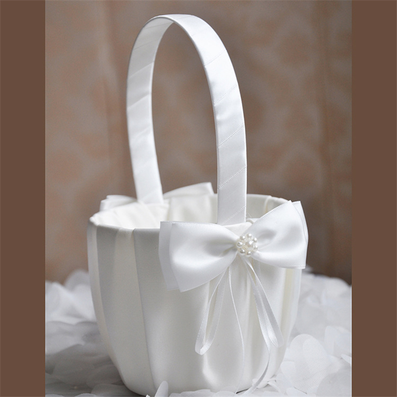 White Flower Girls Basket Pear - Wedding Hampers 리뷰 및 가격